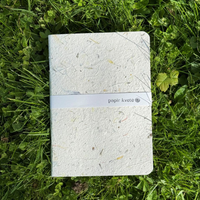 Sešit s lučními květy